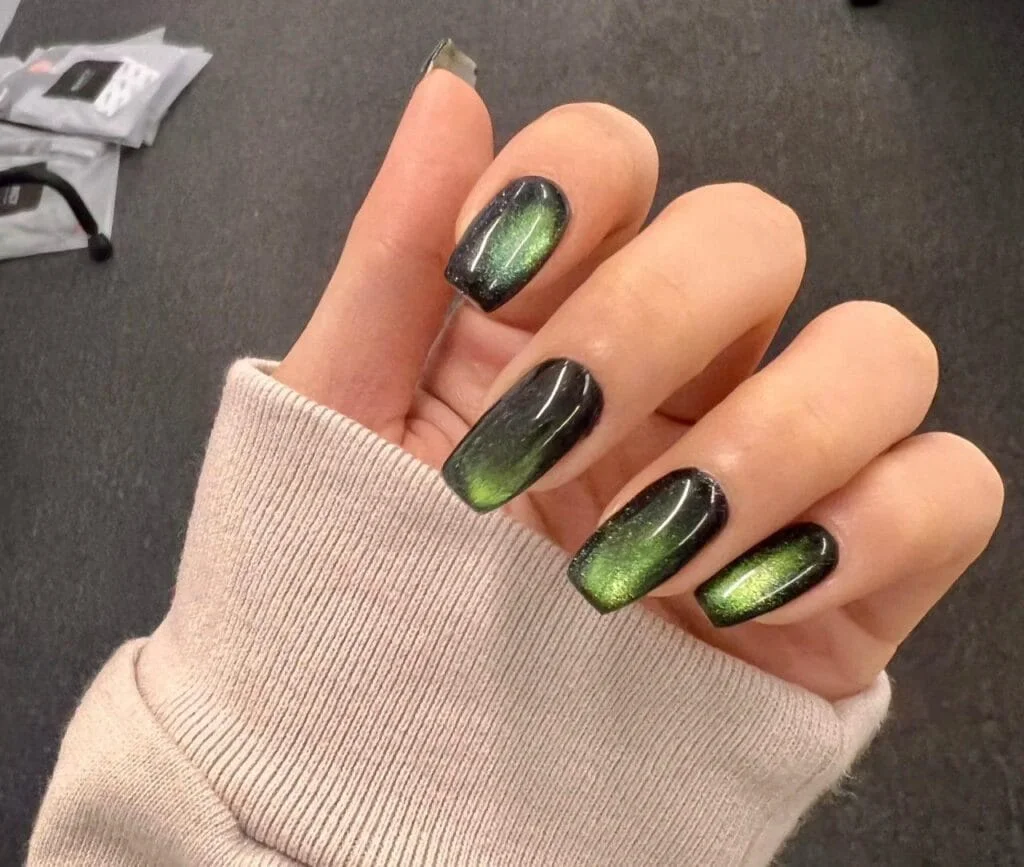 Top 7 mẫu nail mắt mèo đẹp sang trọng dẫn đầu xu hướng 2026 – Nhung Đặng Makeup & Nail | Trang điểm dự tiệc & làm móng chuyên nghiệp
