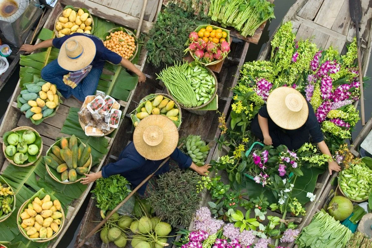 Chợ nổi mùa xuân