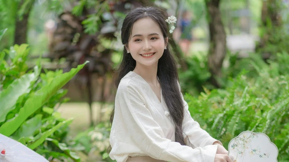 Ảnh cô gái xinh đẹp dễ thương thuần khiết