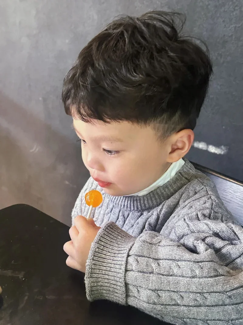 kiểu tóc xoăn cho bé trai (2)