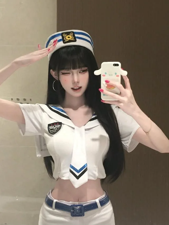 gái ngực to - mẫu 42
