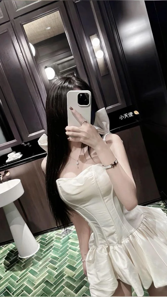 Gái Xinh Mặc Đẹp Nhất