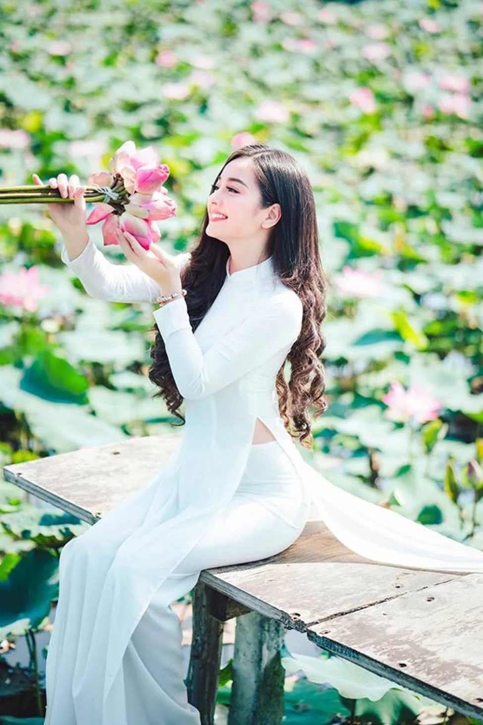 Cô gái mặc áo d� i đẹp, khi diện bikini lại bốc lửa không ngờ | Tin ...