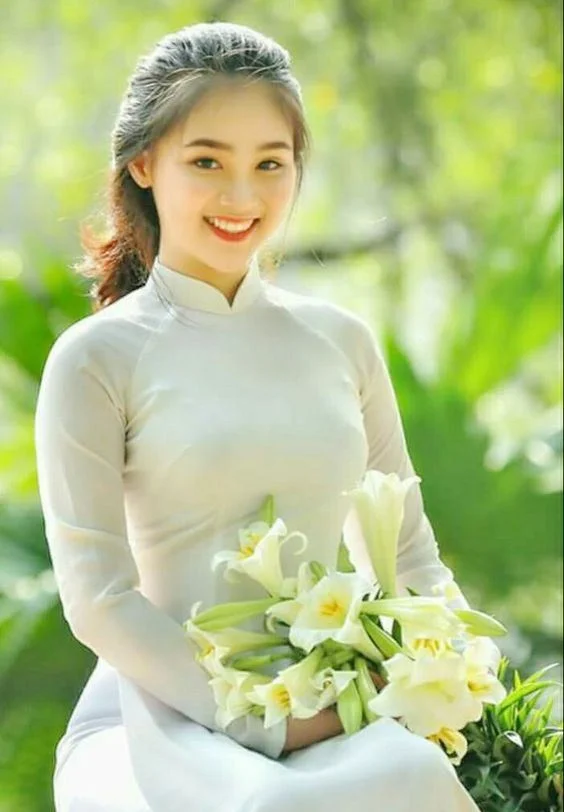 Hình ảnh gái xinh mặc áo d� i đẹp (2)