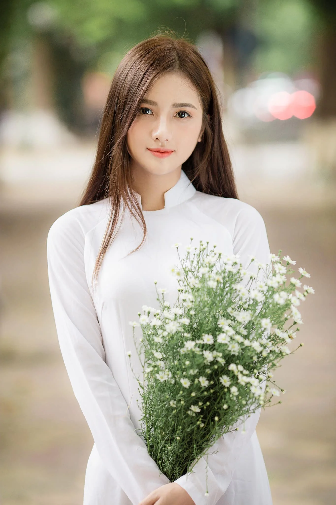 Hình Ảnh Gái Xinh Mặc Áo D� i Đẹp Duyên Dáng, Điệu Đ�